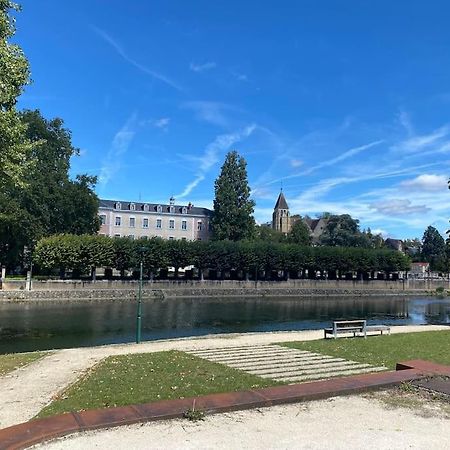 Bel Appartement Centre Ville De Vierzon Dış mekan fotoğraf