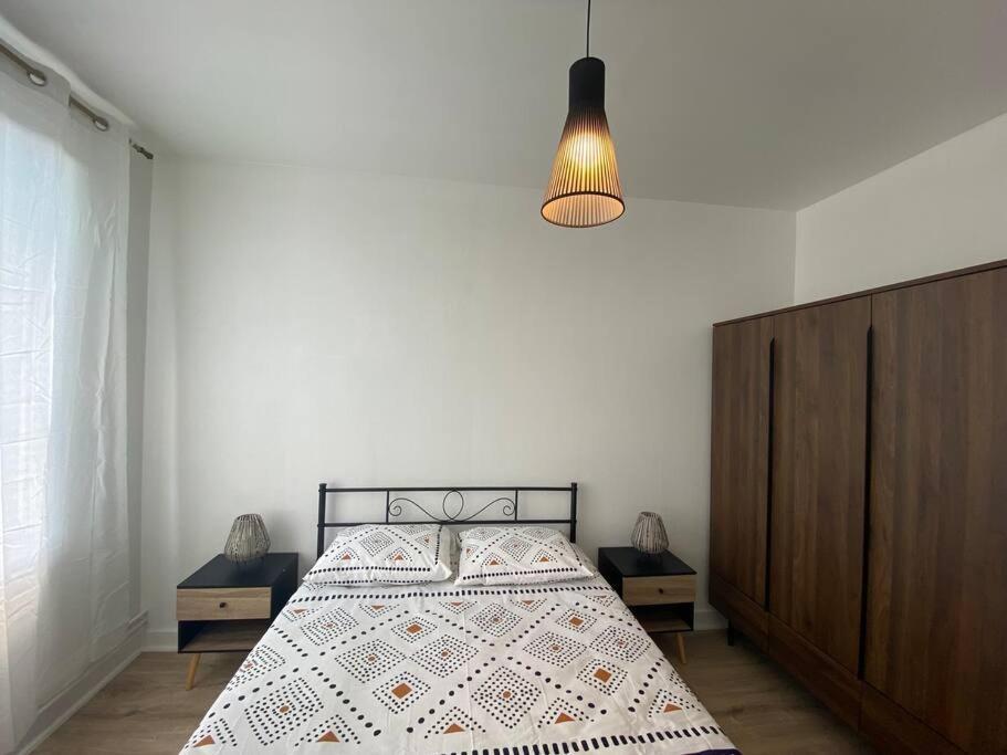 Bel Appartement Centre Ville De Vierzon Dış mekan fotoğraf
